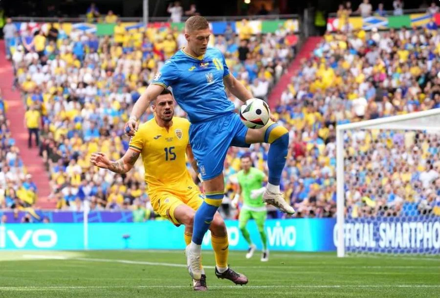 Ukraine thua Romania 0-3 là một điều có phần bất ngờ. Ảnh: UEFA Romania-Ukraine-Tsy.jpg