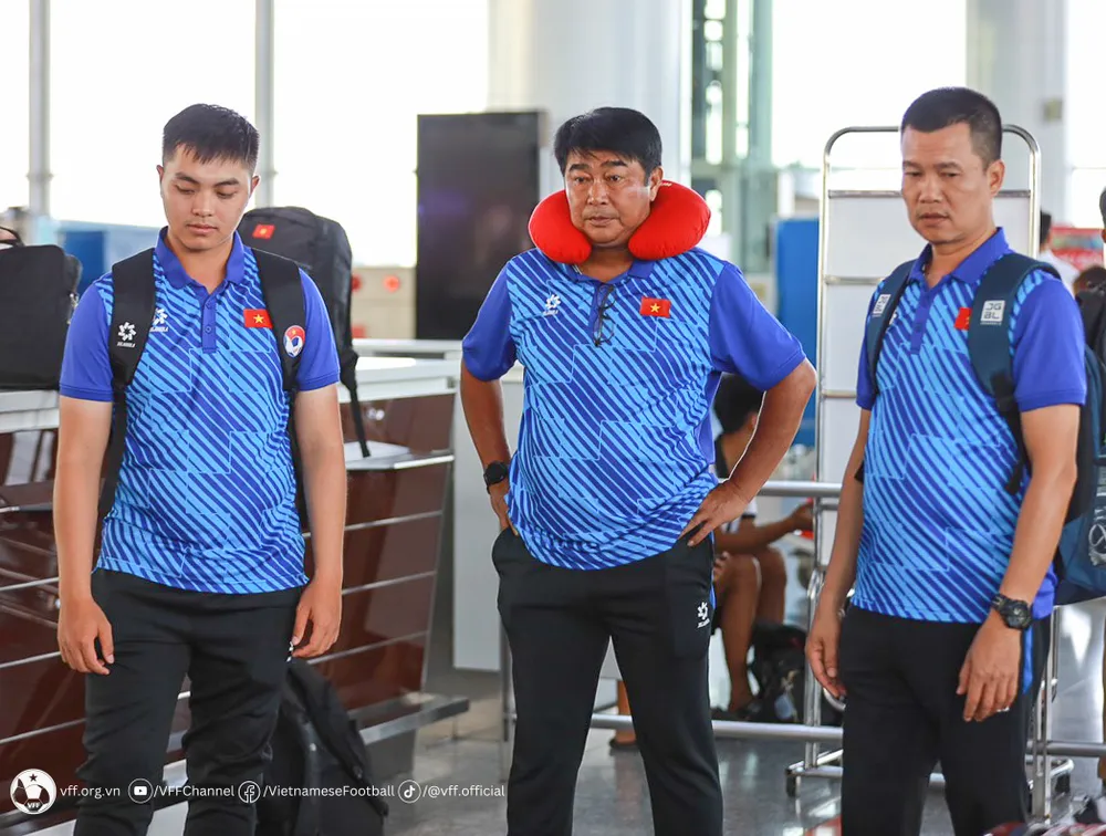 Thầy trò HLV Trần Minh Chiến sẵn sàng cho trận ra quân đầu gặp "kèo thơm" Brunei lúc 15 giờ ngày 22-6. Ảnh: VFF đội Việt Nam