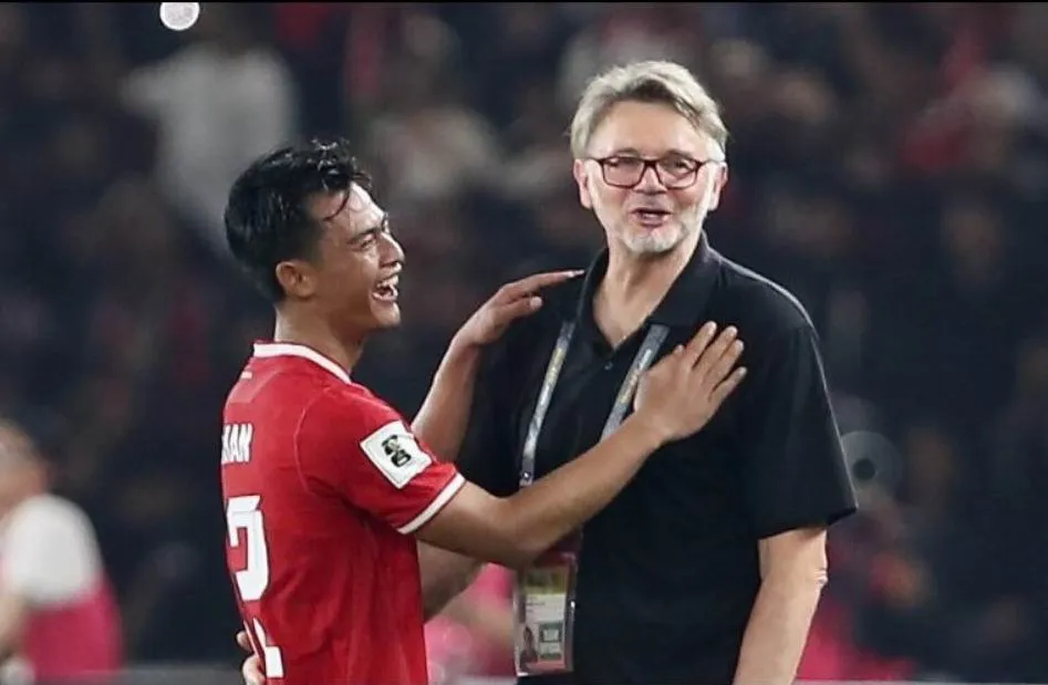 Park Hang-seo-Troussier.jpg