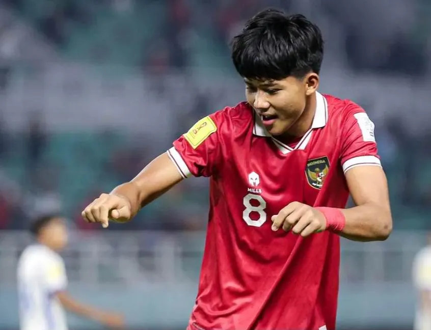 Ngôi sao của U-19 Indonesia chính là Kaka. Tiền vệ tấn công này đá World Cup rồi. Ảnh: Bola Da-World-Cup-roi-1.jpg