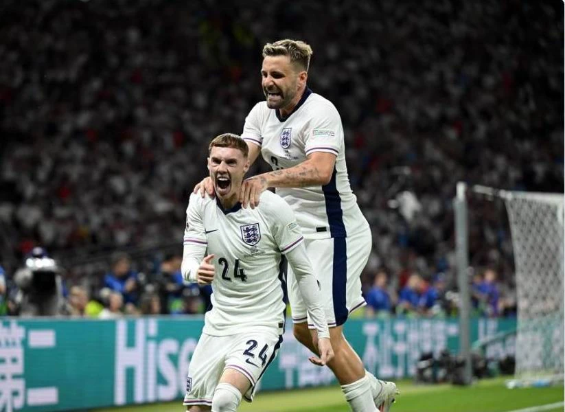 Palmer (24) có bàn san bằng cho Anh phút 73. Ảnh: UEFA Anh-Tay-Ban-Nha-10.jpg