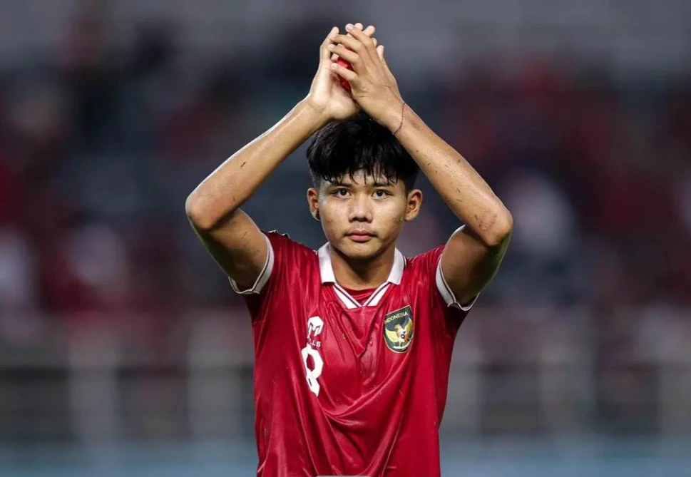 Kaka góp một bàn trong chiến thắng "6 sao" của Indonesia. Ảnh: Bola Ba-diem-dau-1.jpg
