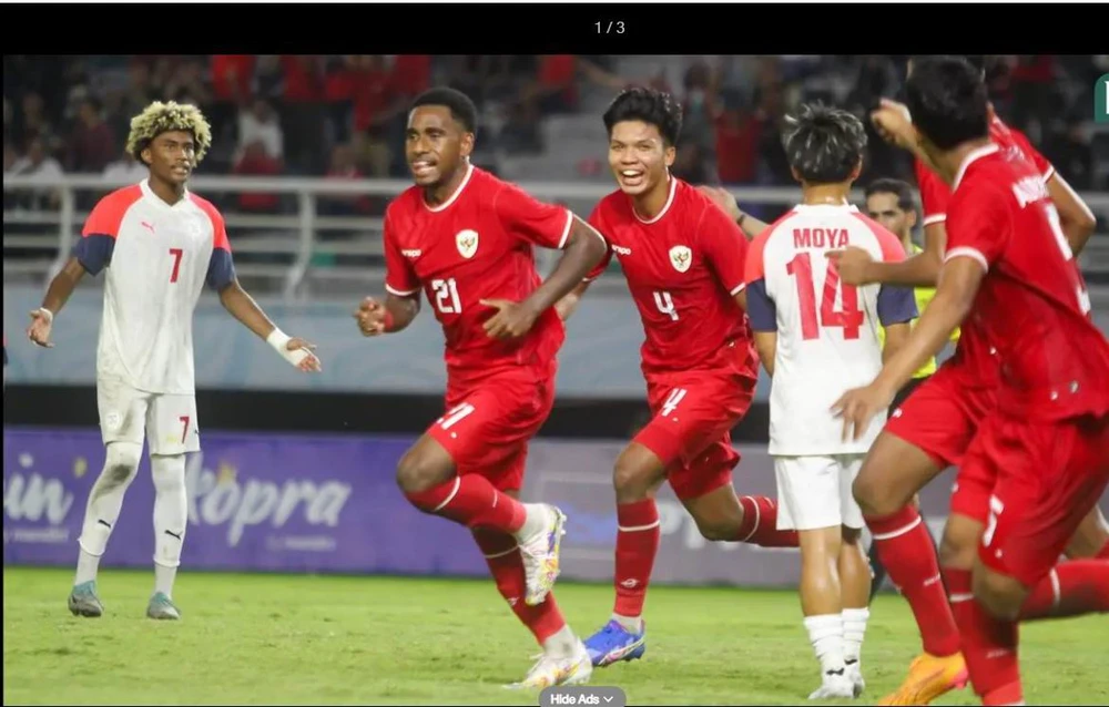 Iqbal (21) là hậu vệ nhưng cú đúp cho Indonesia. Ảnh: Bola Chu-nha-Indonesia.jpg