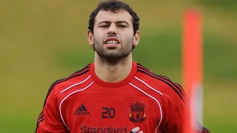 HLV Javier Mascherano của Olympic Argentina coi chừng liên đới vì bênh vực hành vi thiếu đạo đức của Enzo Fernandez. Ảnh: Getty Ban-cua-Messi-2.jpg
