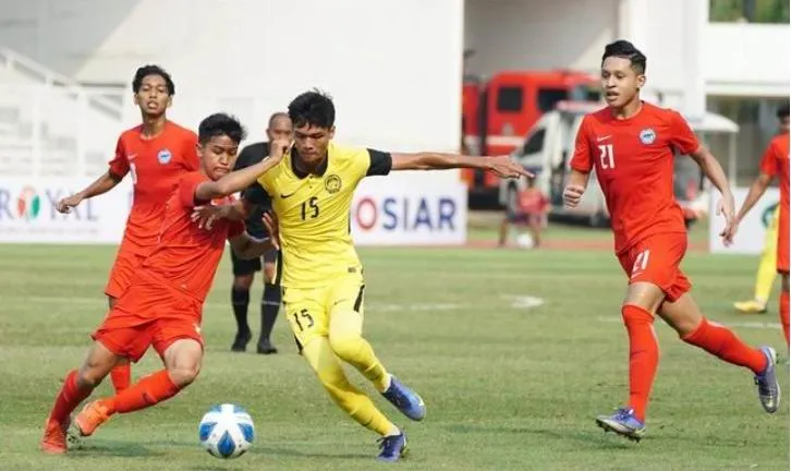 Malaysia thể hiện rất ấn tượng và đánh bại "đại kỳ phùng" Singapore 5-0. Ảnh: CTP Thai-lan-va-Malaysia-loai-2.jpg
