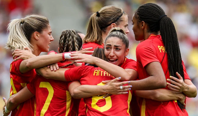 Nhà đương kim vô địch World Cup- Tây Ban Nha đánh bại Nhật Bản 2-1. ảnh: AFP Nhat-Ban-Tay-Ban-Nha-2.jpg