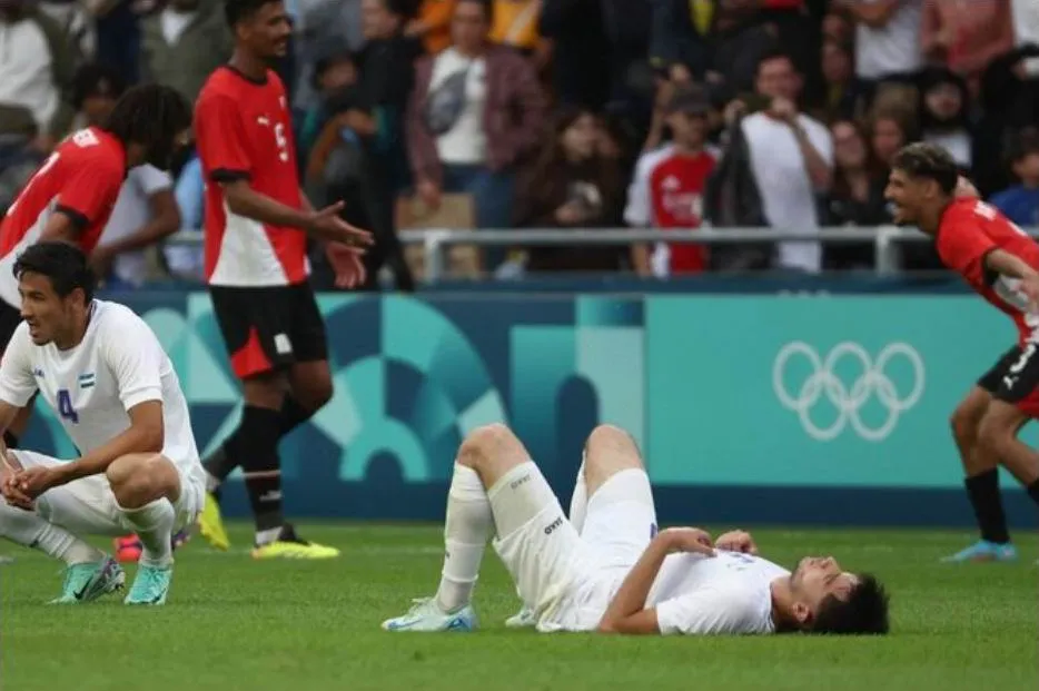 Sau hai lượt trận đầu toàn thua, á quân châu Á-Uzbekistan phải nói lời chia tay Olympic Paris. Ảnh: AFC vd-1.jpg