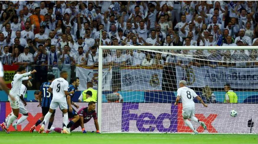 Trước đó Federico Valverde "mở tài khoản" cho Real Madrid. Ảnh:Reuters Tan-tien-dao-Mbappe.jpg