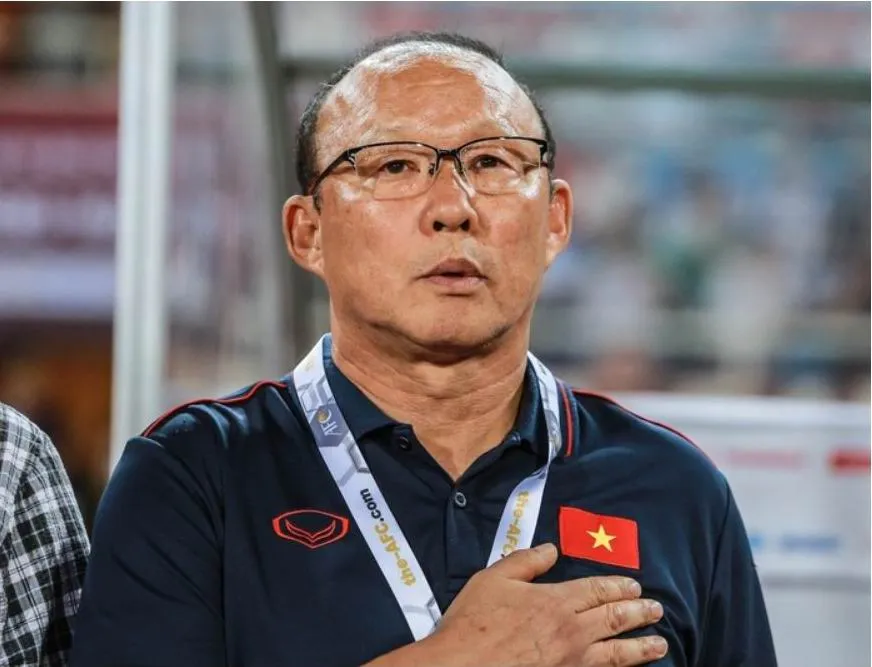 HLV Park Hang-seo được nhận danh hiệu danh giá từ World Brand Fundation. Ảnh: CTP HLV-Park Hang-seo.jpg