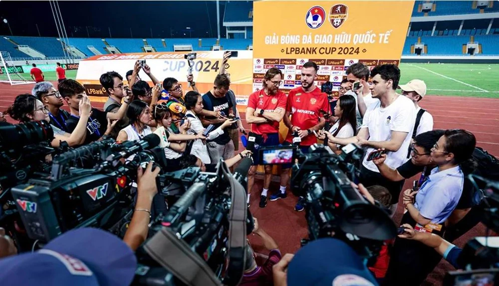 HLV Valery Karpin-1.jpg