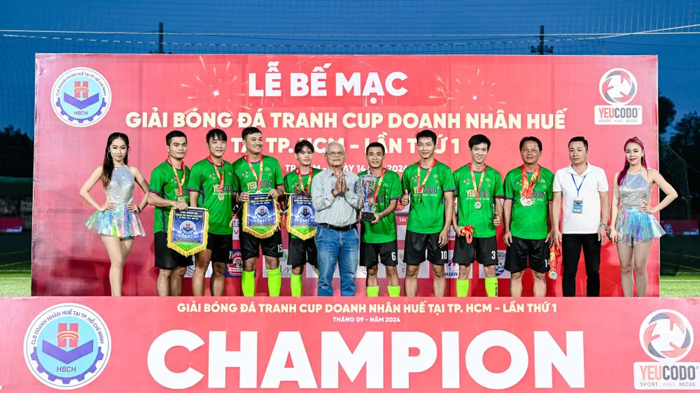 LA Phú Vang lên ngôi giải Serie B Doanh nhân Huế tại TP.HCM 2024 qua trận chung kết kịch tính. Ảnh: CTP Giai-Doanh-nhan-Hue-1.jpg