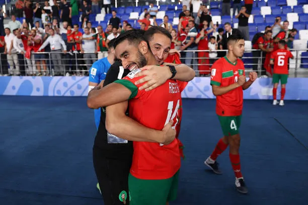 Các cầu thủ Morocco mừng khi đánh bại ông anh cả châu Á Iran để ghi danh vào tứ kết. Ảnh:Getty Futsal-World-Cup 2024-Iran-Morocco-6.jpg