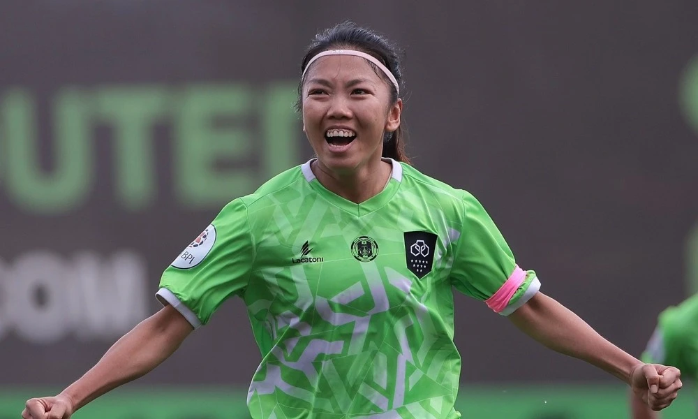 CLB- Nu- TPHCM- Ba-ngoai-binh-Huynh-Nhu.jpg