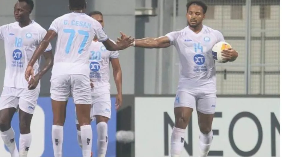 TX. Nam Định rượt đuổi Tampines Rovers bở hơi tai. Ảnh: CTP TX- Nam-Dinh- AFC Champions League-2.jpg