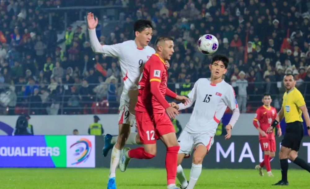 Tuyển Triều Tiên trong trận thua Kyrgyzstan 0-1. Ảnh:AFC Doi- Tuyen- Indonesia-1.jpg