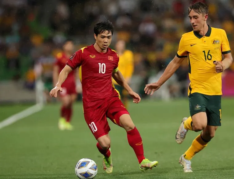 Tiền đạo Công Phượng trong lần chạm trán với tuyển Úc tại vòng loại World Cup 2022. Ảnh:CTP Chuyen- Cong- Phuong-1.jpg