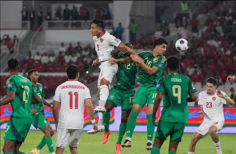 Đội tuyển Indonesia bất ngờ đánh bại Saudi Arabia 2-0 và lật ngược thế cờ bảng C. Ảnh: Bola Doi-Tuyen-Indonesia.jpg