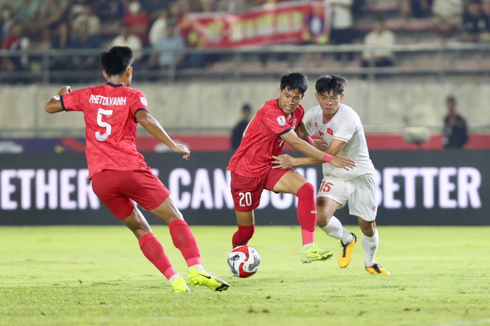 Tuyen- Viet- Nam-01.jpg