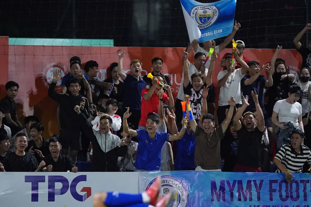 MyMy- FC-vo- dich-4.jpg