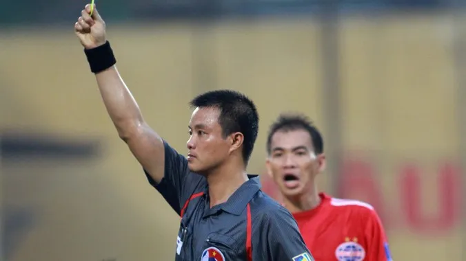 Phó Ban Trọng tài Võ Quang Vinh bị kỷ luật | Báo Pháp Luật TP. Hồ Chí Minh