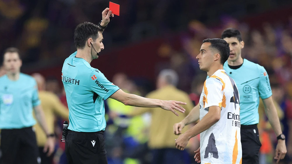 Rudiger bị thẻ đỏ, Real Madrid thua rồi xin lỗi | Báo Pháp Luật TP. Hồ Chí  Minh