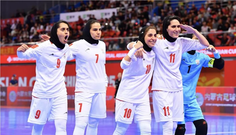 Iran vượt qua áp lực khán giả khi đánh bại chủ nhà 3-1 lấy chiếc vé World Cup 2025 cuối cùng của châu Á. Ảnh: AFC Chiec- ve- World- Cup- 2025.jpg