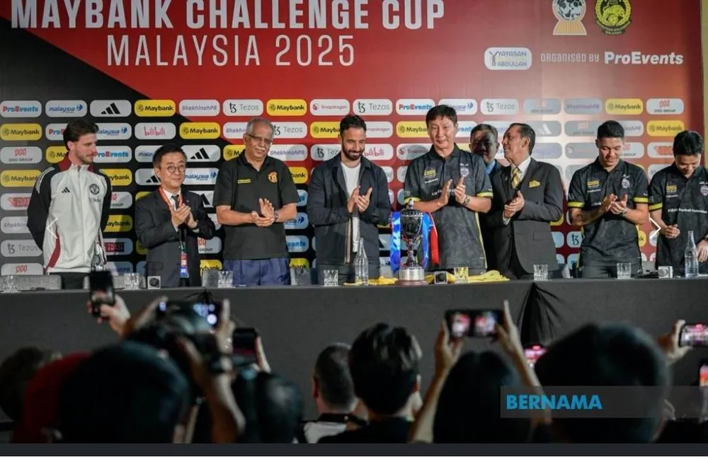 HLV- Kim- Sang-sik-Ruben- Amorim-1.jpg