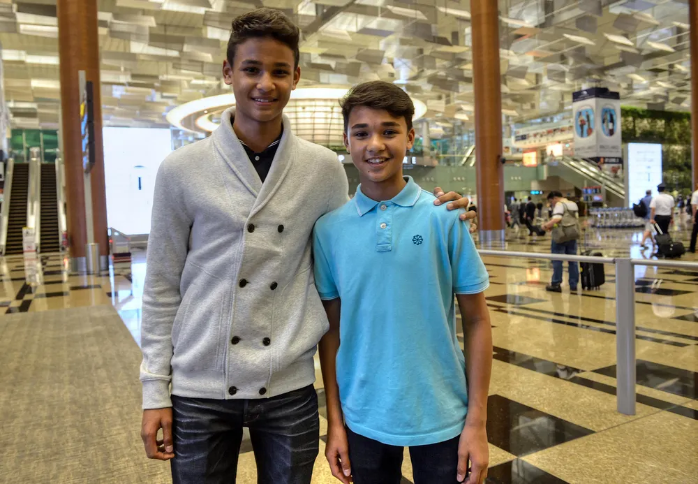 Huyen-thoai- Singapore-3.jpg