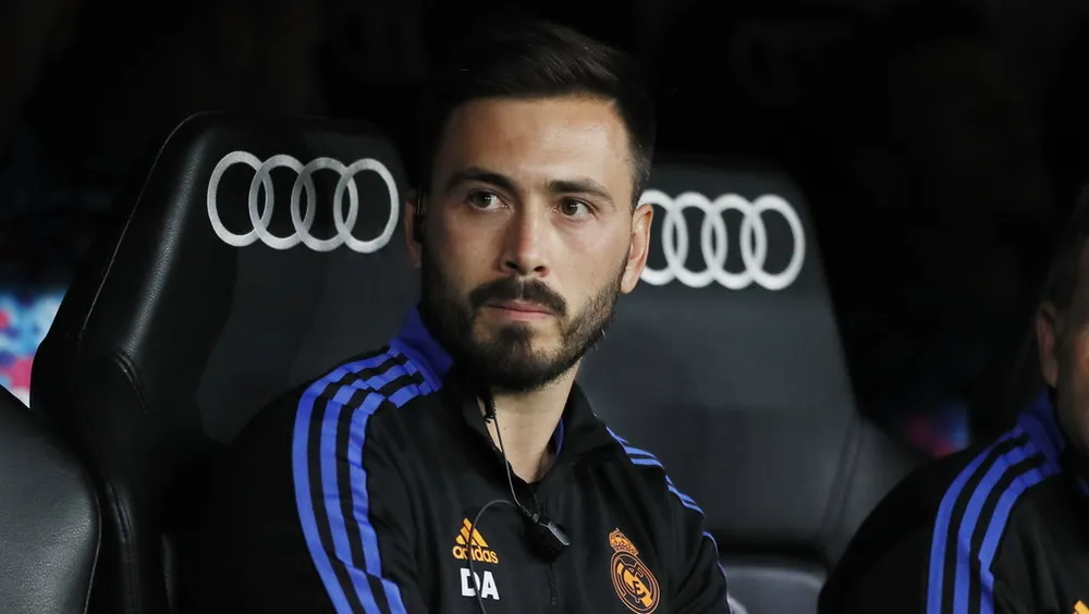 Bây giờ con trai của HLV Carlo Ancelotti- Davide phải độc lập tác chiến và chịu trách nhiệm với những quyết định của mình. Ảnh: Global Look Press Con- trai- Carlo Ancelotti-3.jpg
