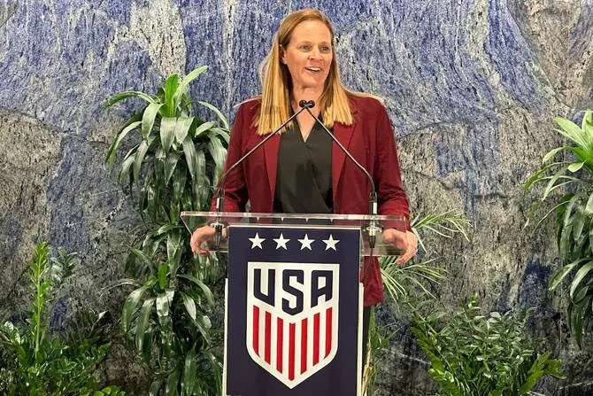 Tong- thong- UAE- Parlaw- Cone.jpg