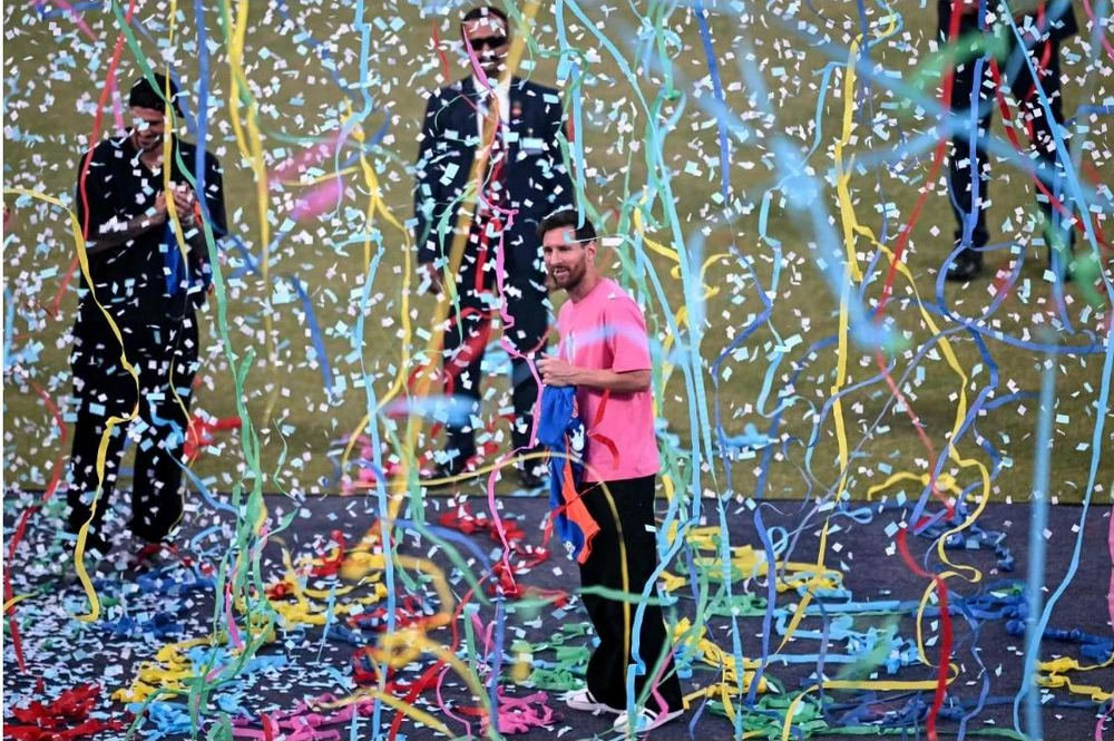 Chuyen- tham- An- Do-Messi-1.jpg