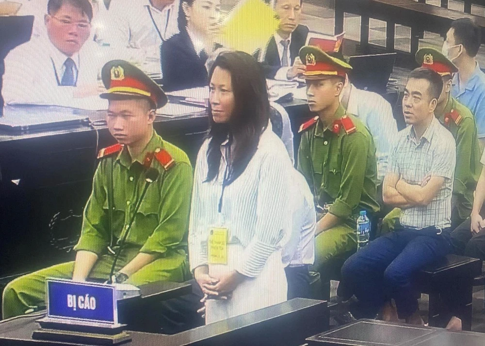 Bị cáo Nguyễn Thị Thanh Hằng tại phiên tòa. (Ảnh chụp qua màn hình) Bị cáo Nguyễn Thị Thanh Hằng tại phiên tòa. (Ảnh chụp qua màn hình)