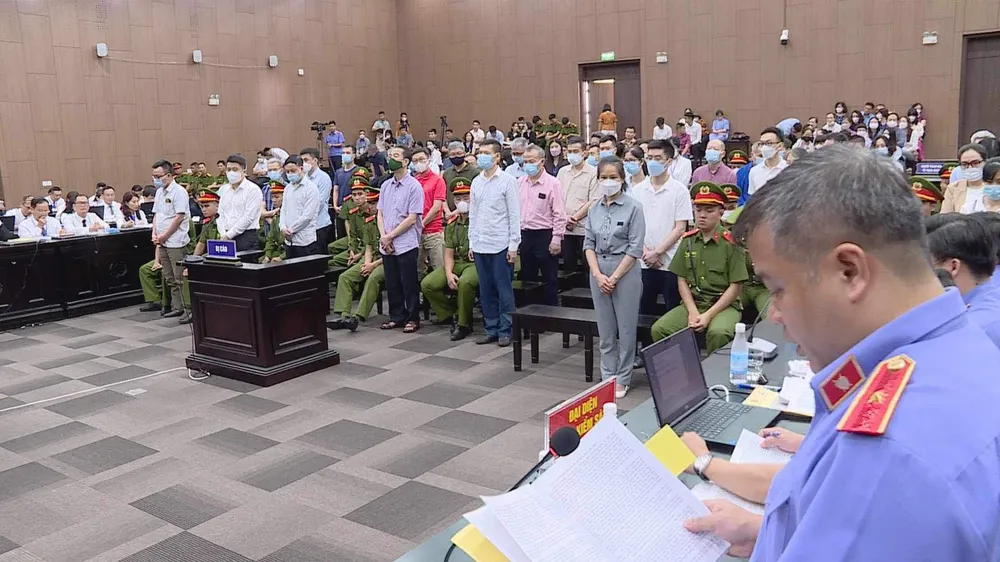 Các bị cáo tại phiên tòa. Ảnh: CTV