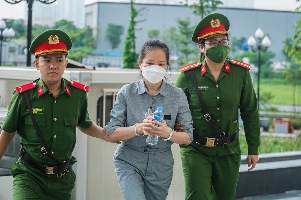 Bị cáo Nguyễn Thị Hương Lan, cựu Cục trưởng Lãnh sự. Ảnh: Phi Hùng
