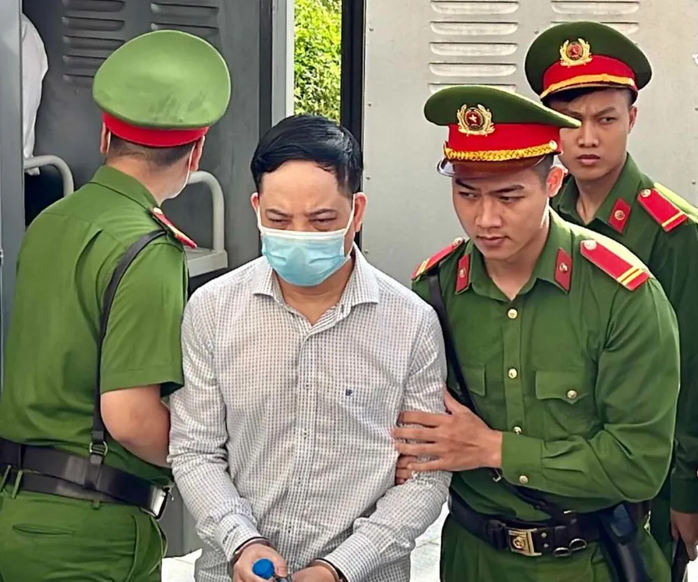 Bị cáo Phạm Trung Kiên, cựu Thư ký Thứ trưởng Bộ Y tế. Ảnh: CTV Bị cáo Phạm Trung Kiên, cựu Thư ký Thứ trưởng Bộ Y tế. Ảnh: CTV