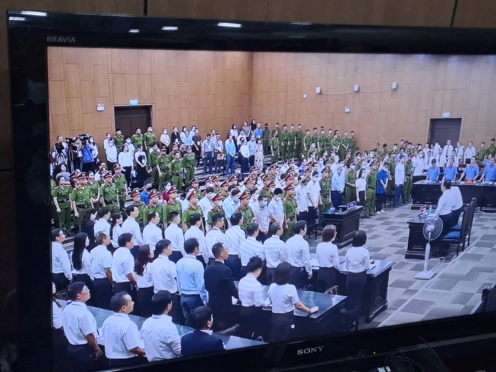 Quang cảnh phiên tòa chiều ngày 28-7