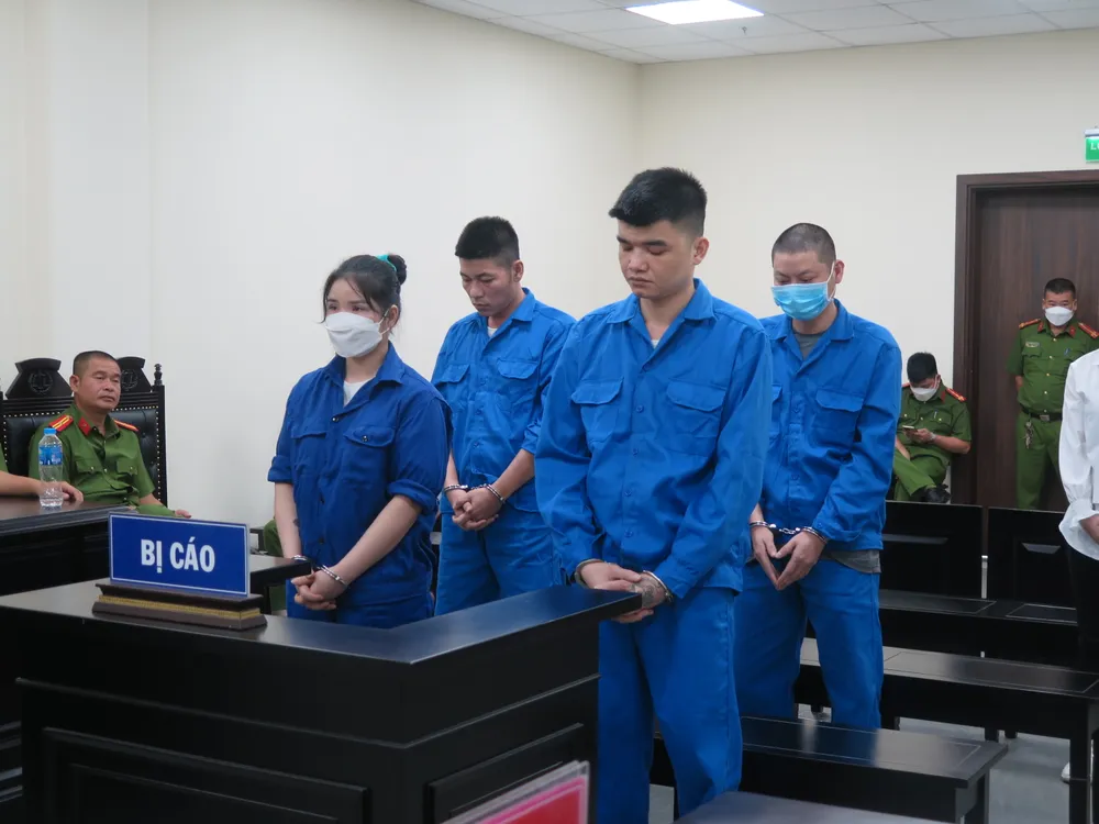 Các bị cáo tại phiên tòa. Ảnh: CTV Các bị cáo tại phiên tòa. Ảnh: CTV