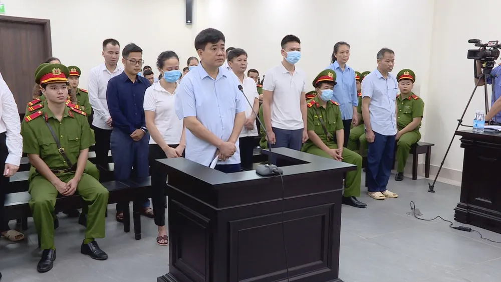 Các bị cáo tại phiên tòa. Ảnh: CTV Các bị cáo tại phiên tòa. Ảnh: CTV