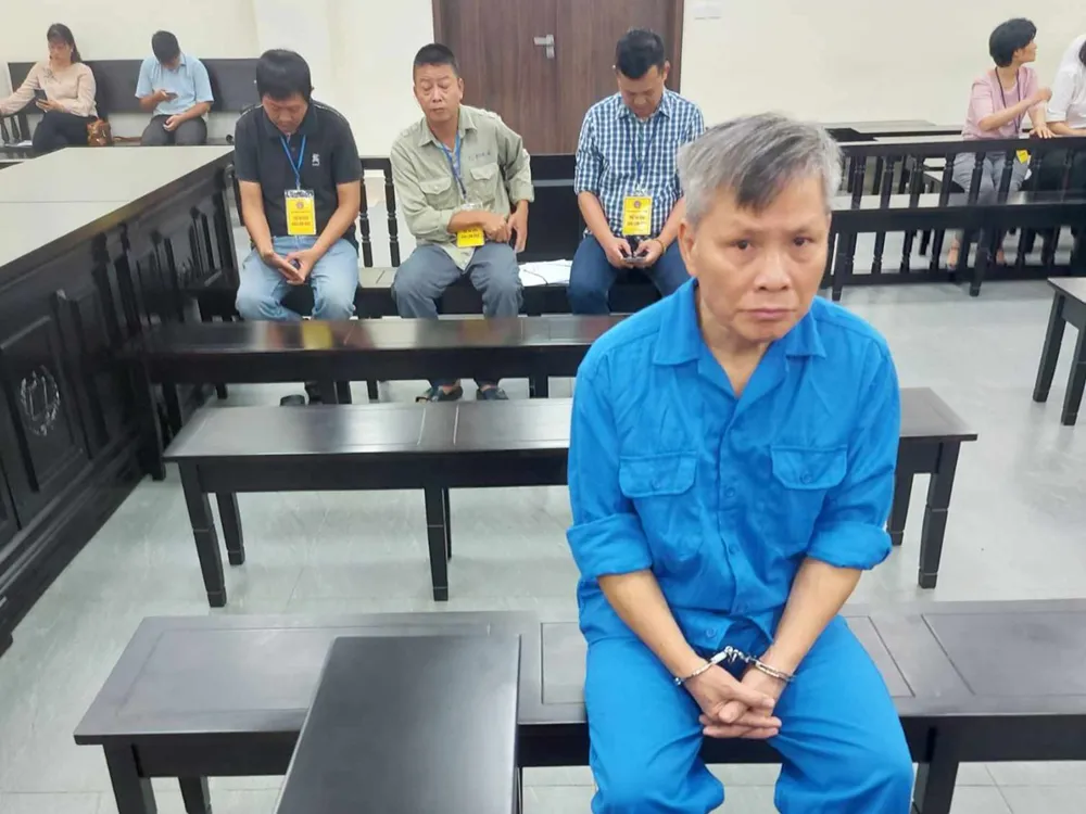 Các bị cáo tại phiên tòa Các bị cáo tại phiên tòa