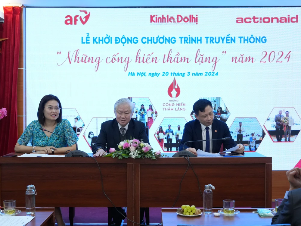 Chương trình Những cống hiến thầm lặng sẽ đẩy mạnh hoạt động hỗ trợ pháp lý cho người yếu thế. Ảnh: CTV Hỗ trợ pháp lý.jpg