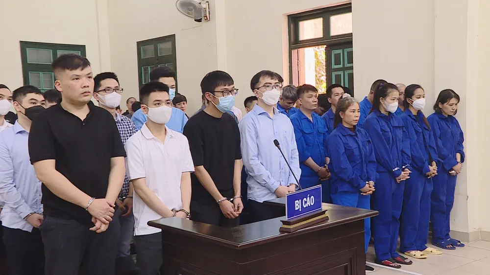 Tòa án quận Nam Từ Liêm các bị cáo đánh bạc nghìn tỉ.jpg