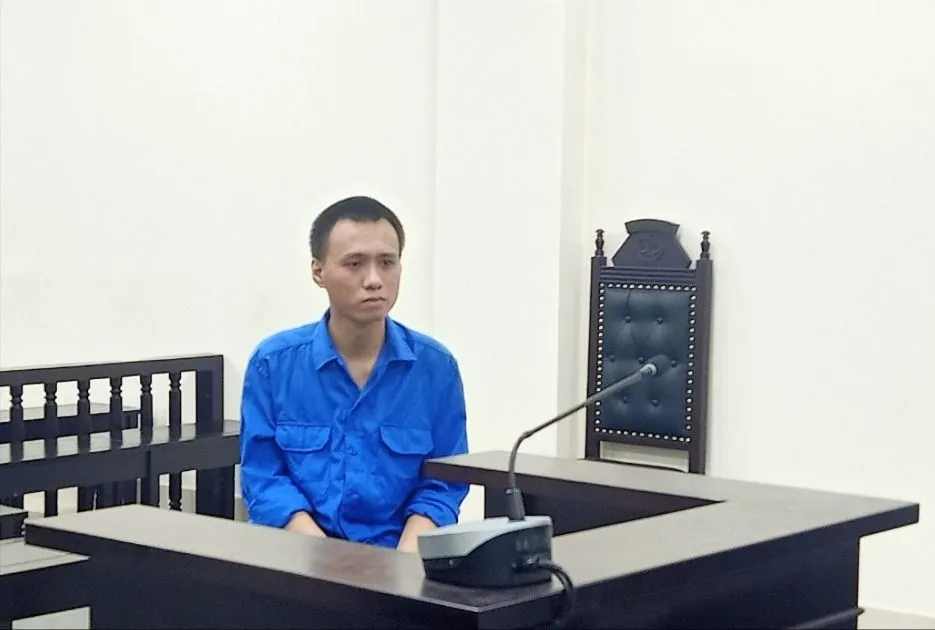 Bị cáo tại phiên tòa. Ảnh: TT trốn đi lao động.jpg