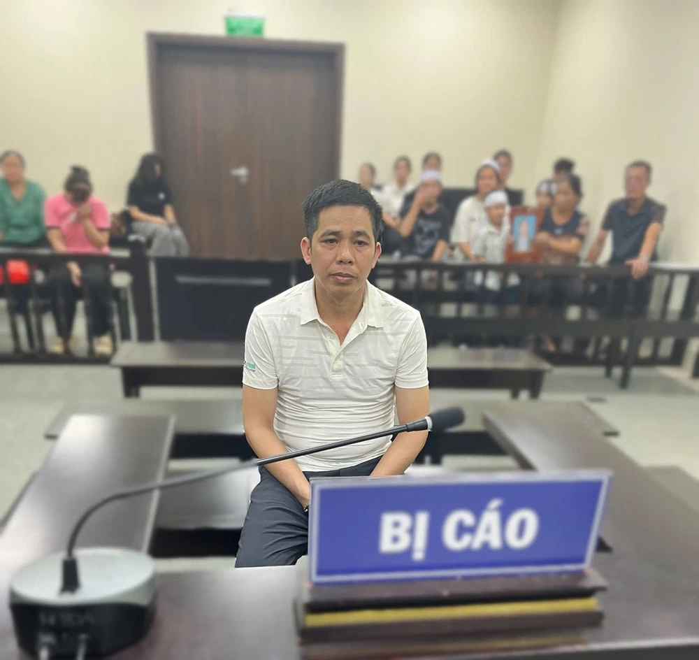 Đàn ông ngoại tình.jpg