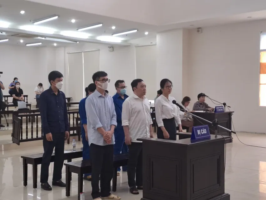Phiên tòa phúc thẩm vụ án Bệnh viện đa khoa tỉnh Đồng Nai. Ảnh: BT Nguyễn Thị Thanh Nhàn phúc thẩm AIC Đồng Nai.jpg