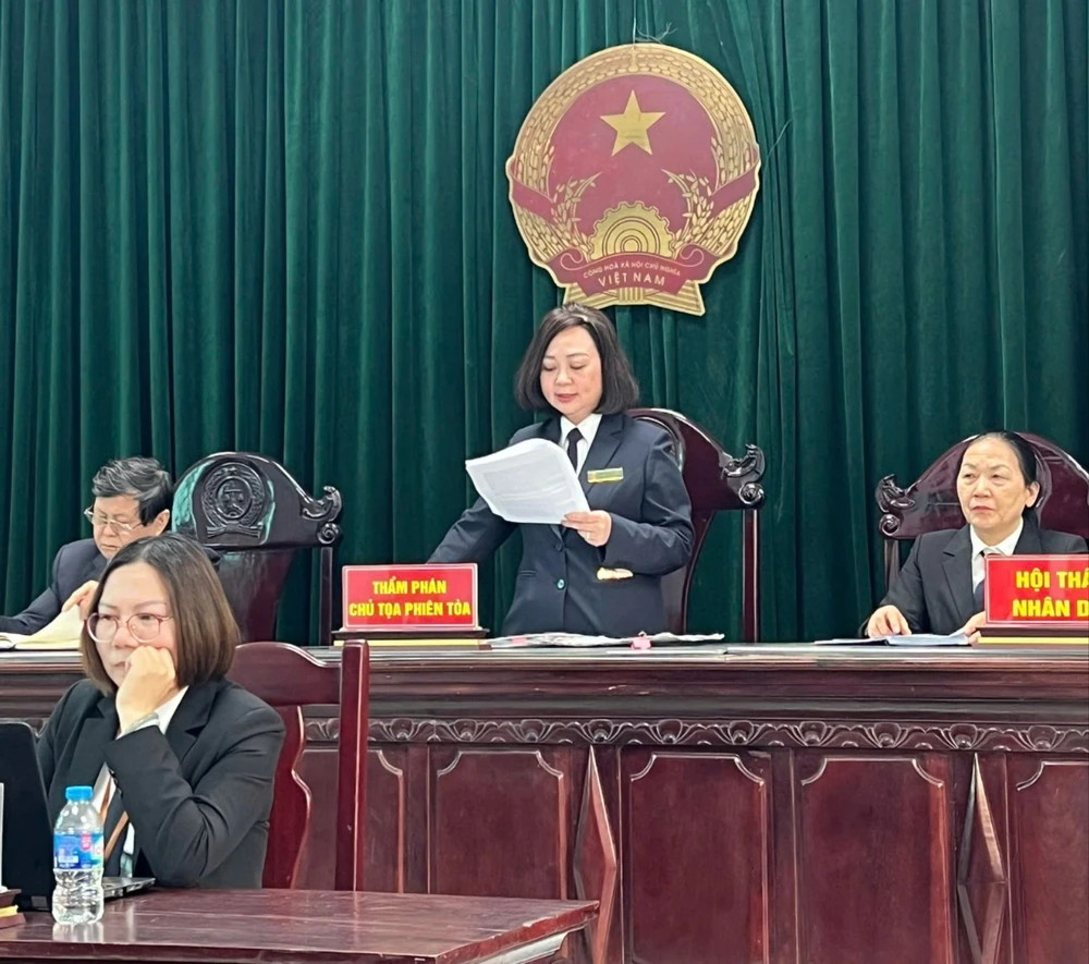 nam sinh lớp 8 (5).jpg