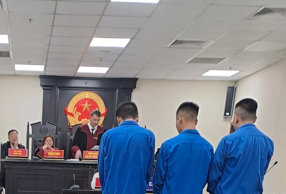 Người đồng tính giết cướp.jpg