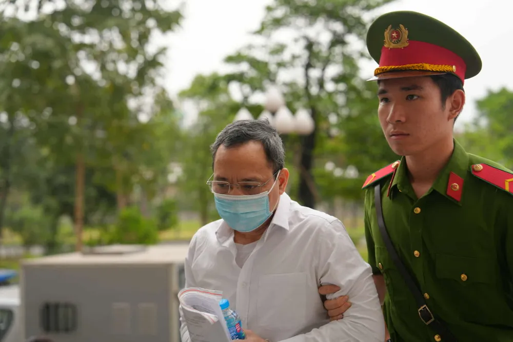 Theo cáo buộc, các bị cáo gây thiệt hại hơn 1.000 tỉ đồng. Ảnh: Hoàng Huy 483691609_689967830222225_2437269784571367674_n.jpg