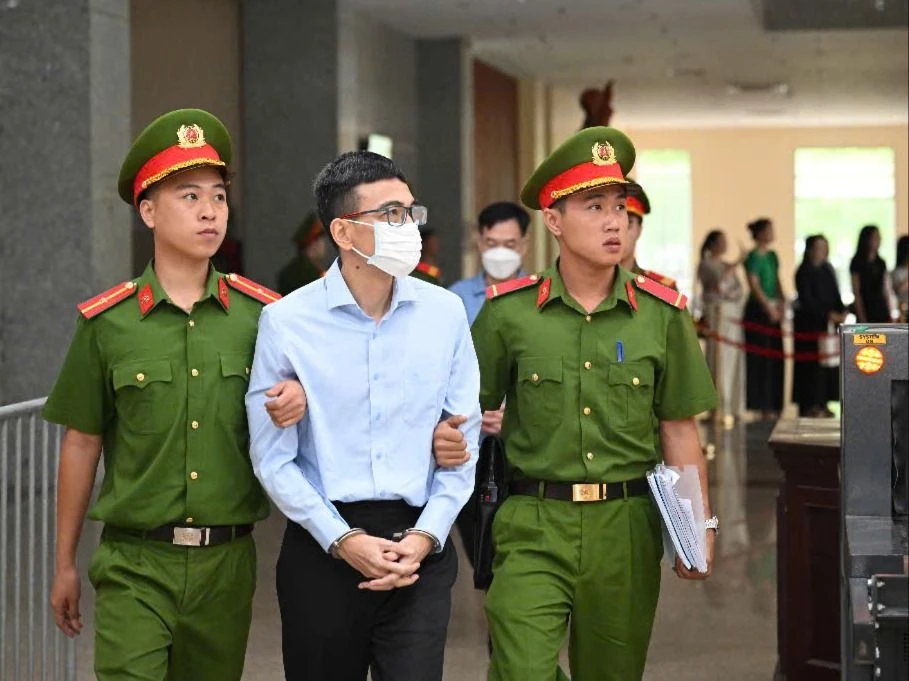 Trịnh Văn Quyết 2.jpg