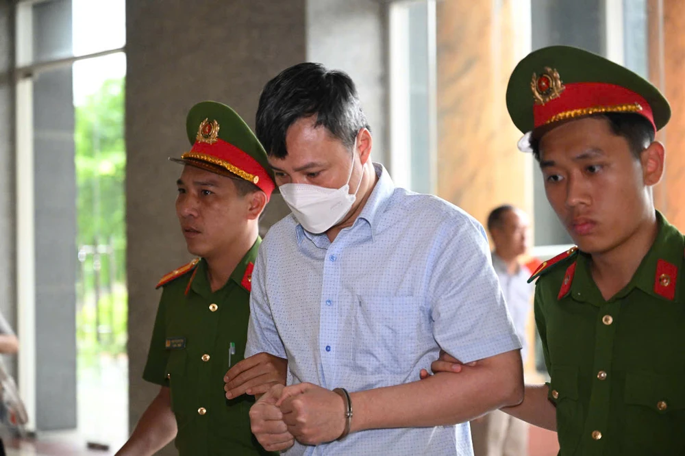 Trịnh Văn Quyết 3.jpg