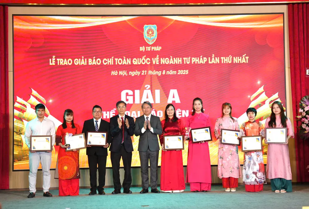 Bộ ngành Tư pháp 2.jpg